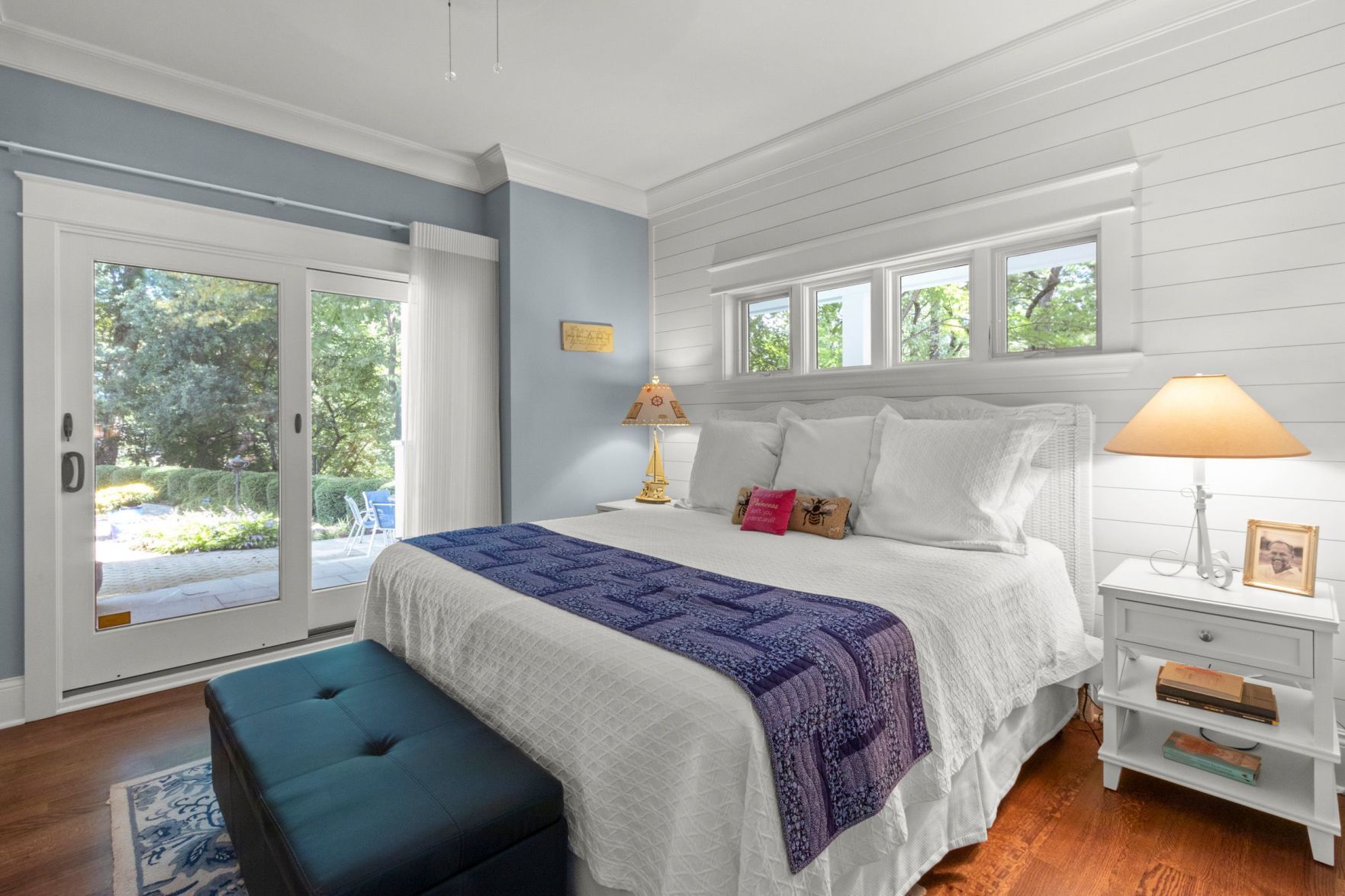 Guest bedroom